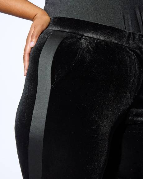 Meredith Shaw x PENN - Black Velvet Flared-Leg Suit Pant