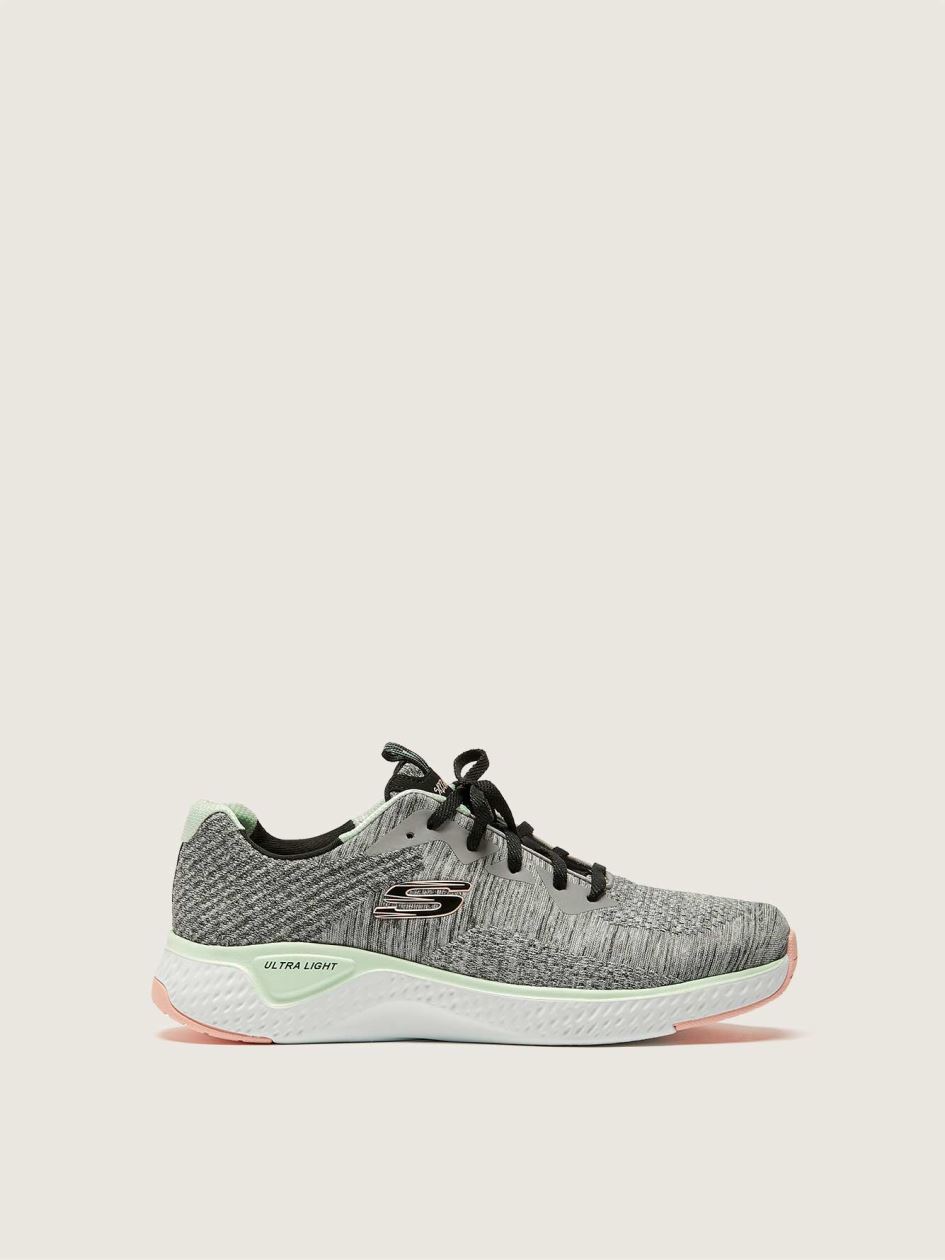 wide width sneakers canada