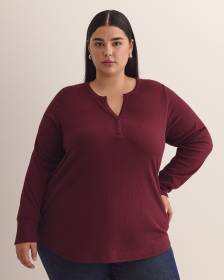 Haut en tricot gaufré à manches longues et col fendu