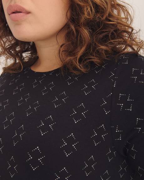 Modern-Fit Tunic with Slits - PENN. Essentials