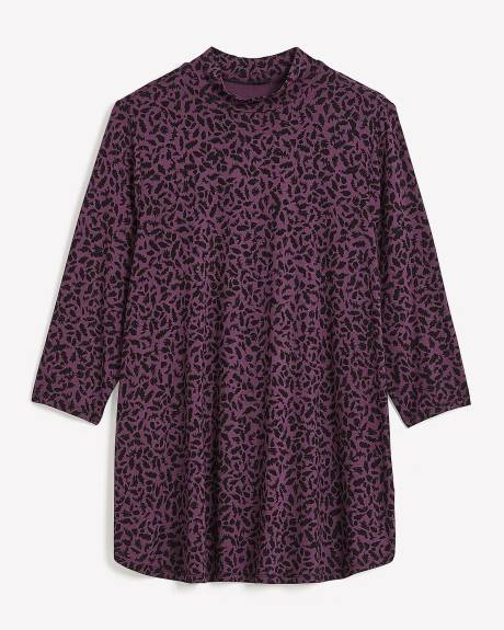 Responsible, Mock-Neck T-Shirt - PENN. Essentials