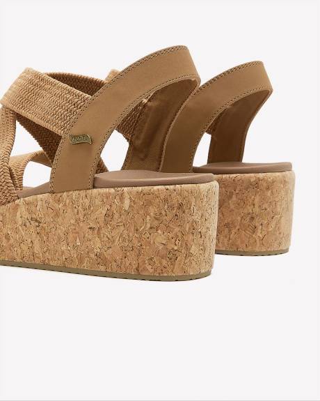 Sandale croisée à talon compensé, pied large - Skechers