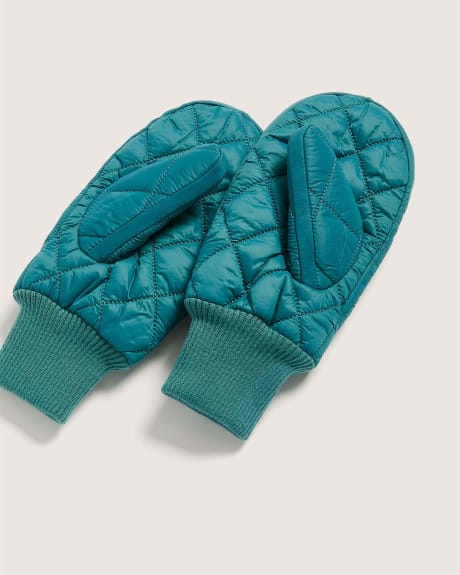Quilted Mittens With Fleece Lining