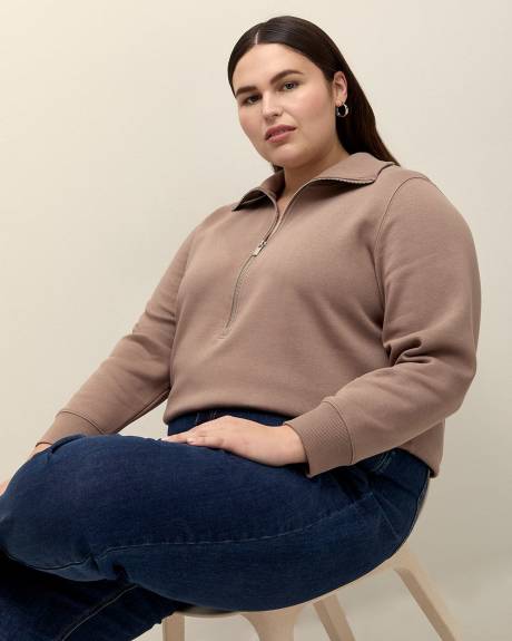 Mockneck Sweatshirt with Zipper