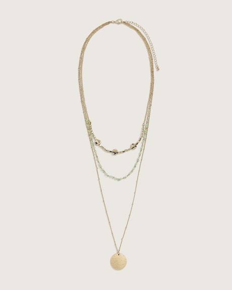Collier à trois chaînes avec pendentif rond