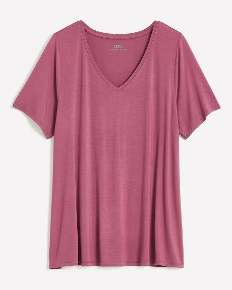 Modern-Fit Short-Sleeve V-Neck Tee