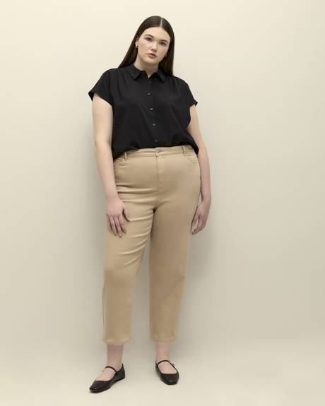 Extended-Sleeve Buttoned-Down Shirt