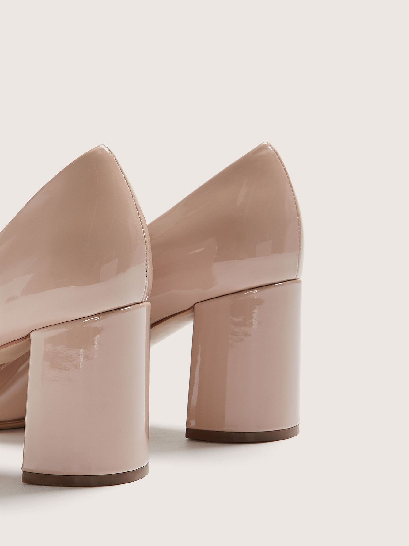 wide pointed toe heels