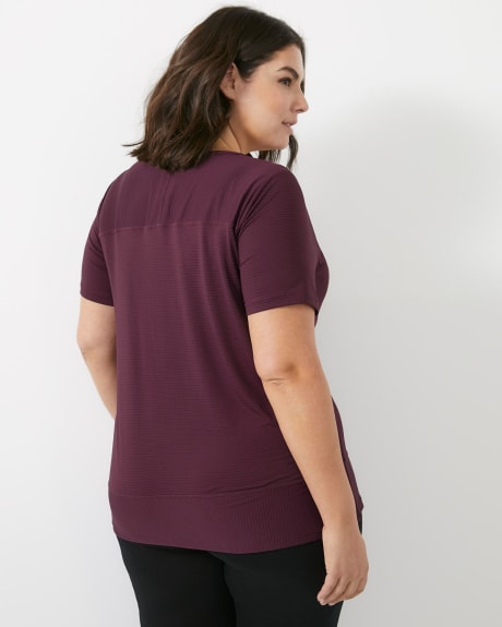 Short-Sleeve V-Neck T-Shirt - ActiveZone