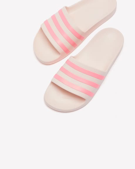 Sandale de douche Adilette rose, taille régulière - adidas