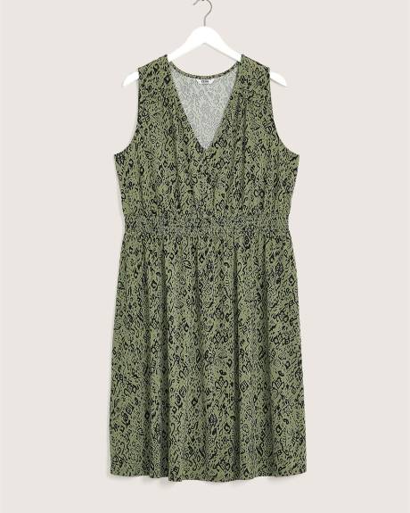 Robe imprimée sans manches avec taille élastique à smocks