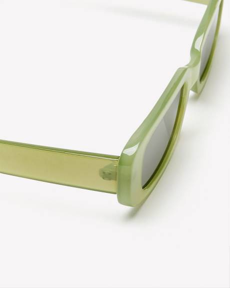 Square Frame Plastic Sunglasses