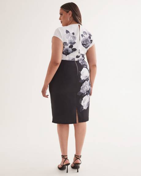 Floral Erin Midi Dress with Keyhole Neckline - City Chic