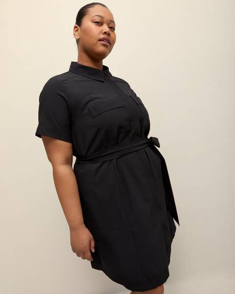 Robe utilitaire noire extensible avec ceinture, tissu responsable - Active Zone