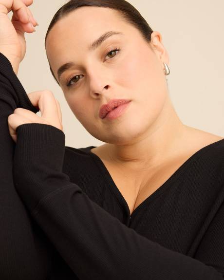 Haut de pyjama noir c&ocirc;tel&eacute; &agrave; encolure Henley - ti Voglio