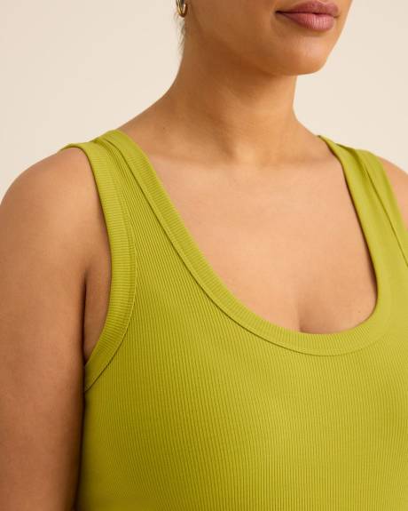Camisole c&ocirc;tel&eacute;e &agrave; encolure d&eacute;gag&eacute;e - Essentiels PENN.