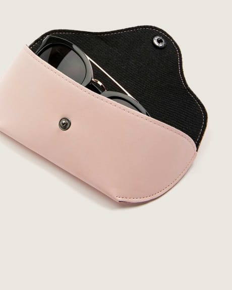 Sunglasses Case With Snap Closure - In Every Story