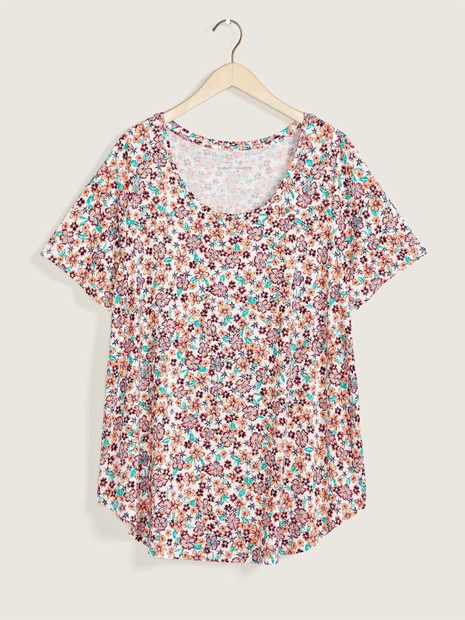 Modern-Fit Scooped Neck Printed Tee - In Every Story
