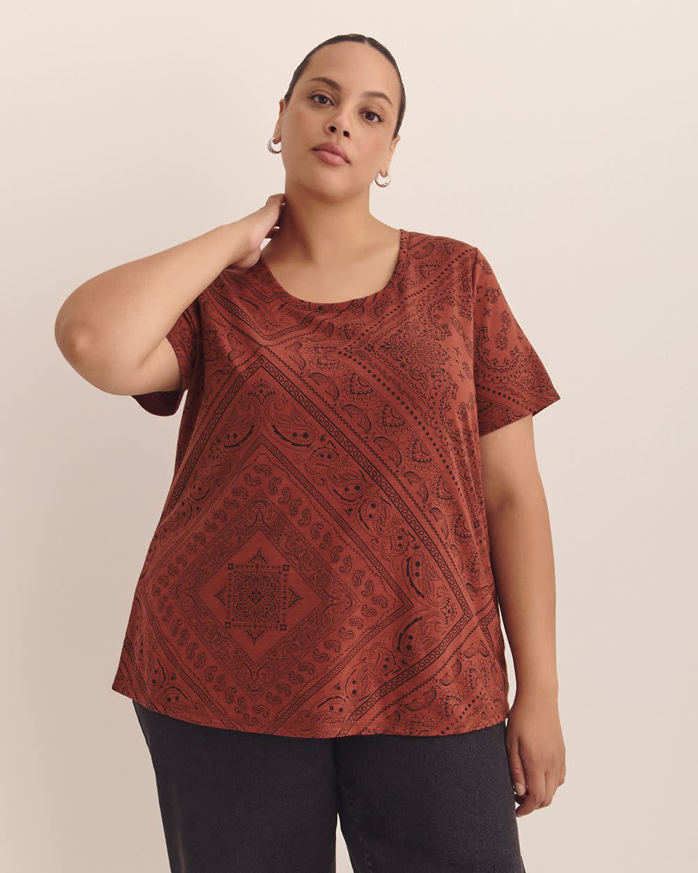 Printed Curvy-Fit Short-Sleeve Crewneck Tee