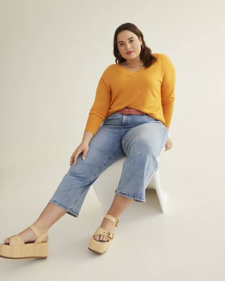 Linen Blend V-Neck Sweater