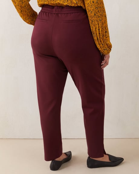 Knit Jogger Peg Leg Pant - In Every Story