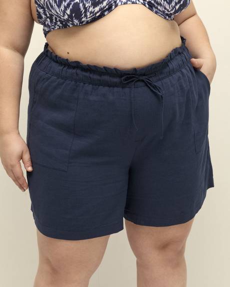 Short en lin mélangé avec cordon à la taille
