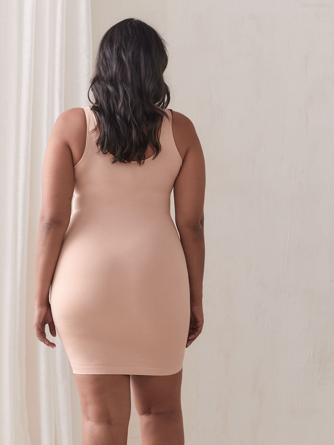 Seamless Shapewear Mid-Thigh Slip Dress - ti Voglio