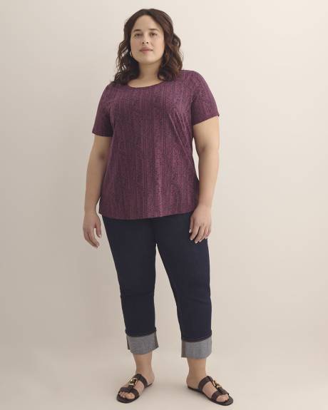 Printed Curvy-Fit Crewneck Tee - PENN. Essentials