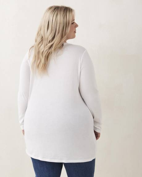 Girlfriend Tunic with V-Neck - PENN. Essentials