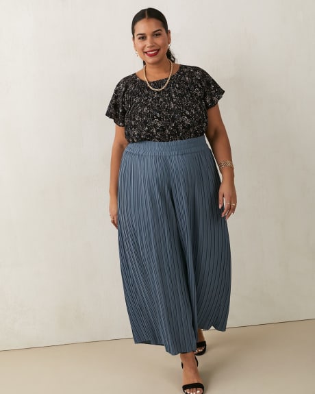 Pleated Cropped Wide Leg Crepe Pants
