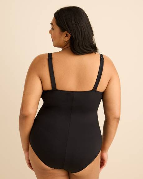 Maillot de bain une-pi&egrave;ce noir &agrave; devant crois&eacute;