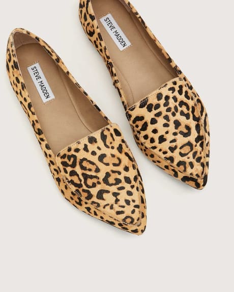 Wide-Width Pointy-Toe Leather Loafers - Steve Madden