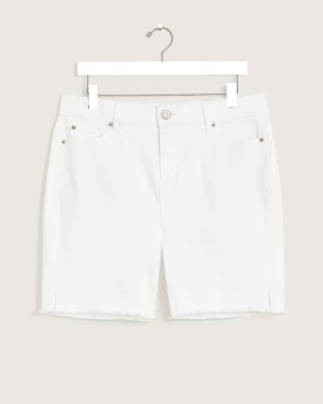 Responsible, Curvy-Fit Frayed Hem Denim Shorts, White - d/C JEANS