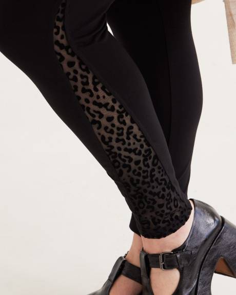 Responsible, Black Legging with Leopard Mesh Insert - PENN. Essentials