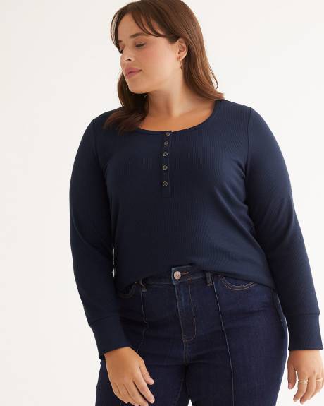 Long-Sleeve Henley Waffle Knit Top