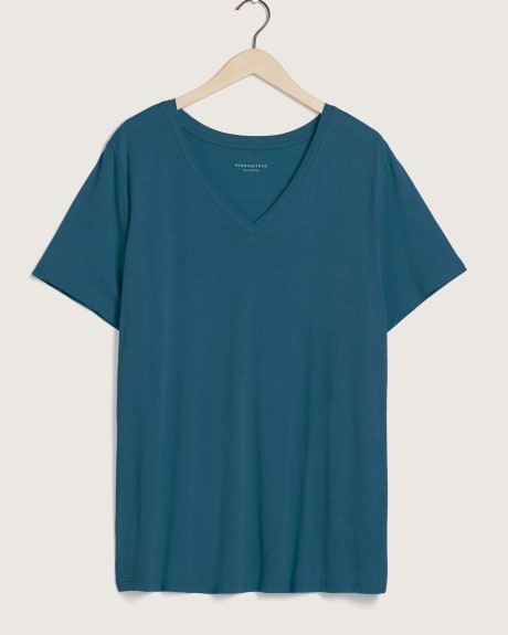 Boyfriend Fit Short Sleeve V-Neck Tee - In Every Story