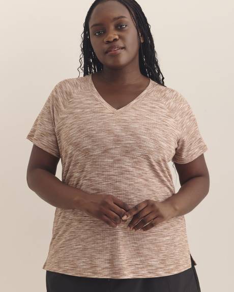Ribbed V-Neck Short-Sleeve T-Shirt - Active Zone