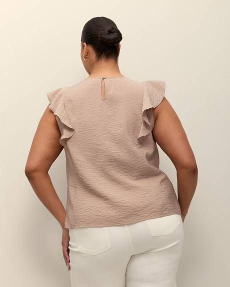 Blouse à manches courtes volantées avec plis décoratifs