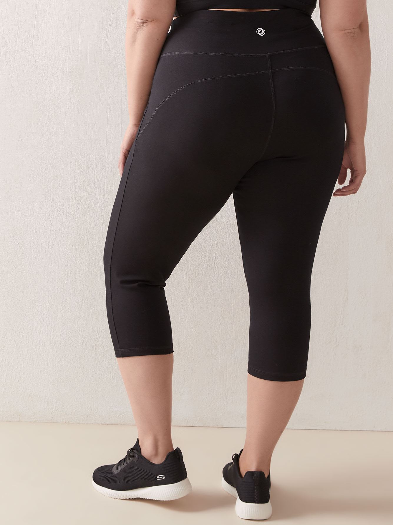 Lululemon Women's Align High-Rise Crop Leggings 22” in Black - Size 2 - $35  - From Nicole