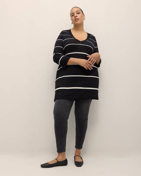 Pull en coton avec col en V, tissu responsable