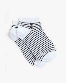 Chaussettes courtes &agrave; rayures noir et blanc avec deux coeurs brod&eacute;s