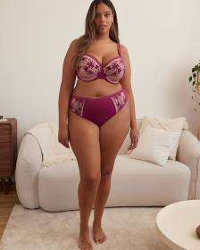 Microfibre Thong with Lace and Embroidered Mesh - Déesse Collection