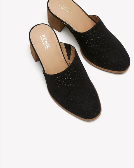 Chaussure à enfiler avec talon bloc, pied très large