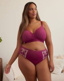 Padded Wireless Lounge Bra with Lace Wings - Déesse Collection