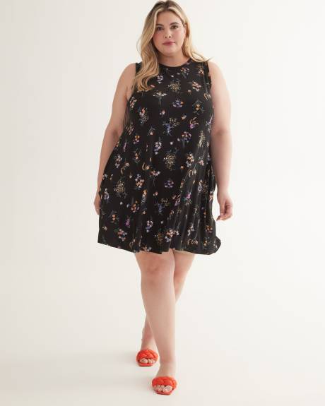 Responsible, Sleeveless Swing Knit Dress