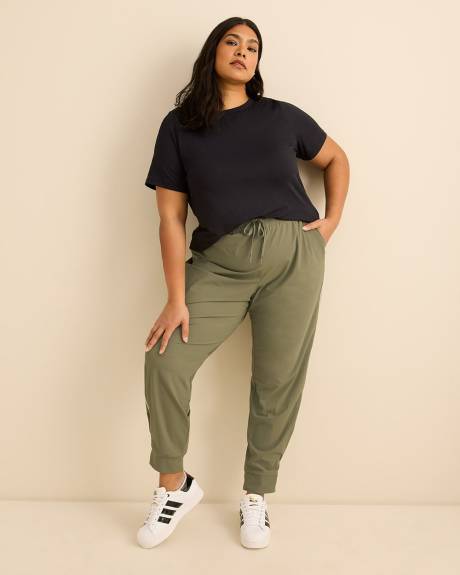 Crewneck T-Shirt with Side Slits - Active Zone