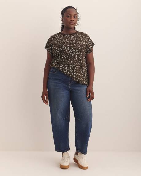 Extended-Sleeve Crew Neck T-Shirt - PENN. Essentials