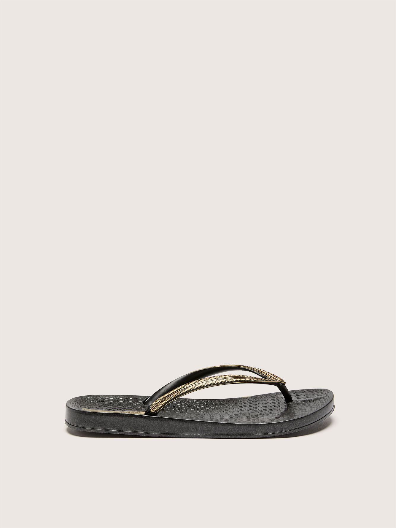 ipanema classic flip flops