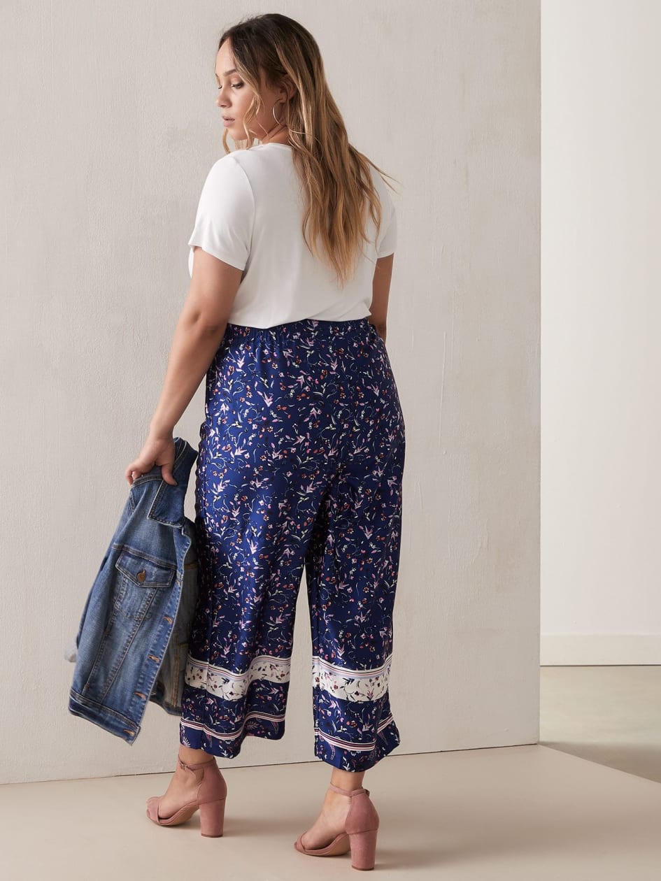 Floral Wide Leg Cropped Pant