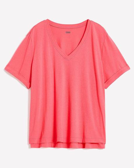 Responsible, Boyfriend-Fit V-Neck Tee - PENN. Essentials